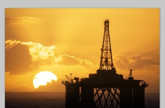 石油开采 工厂化工高清背景图片